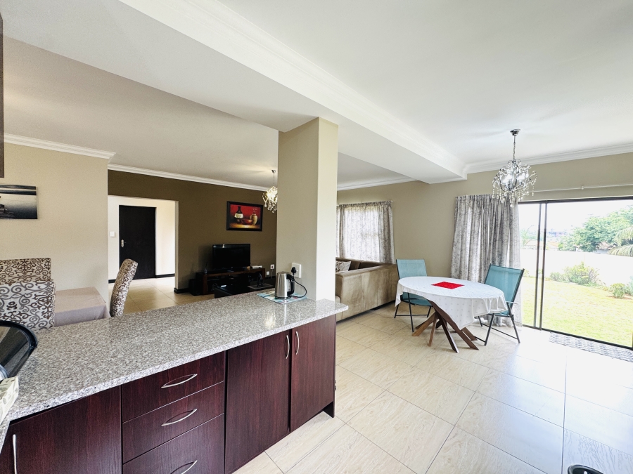 3 Bedroom Property for Sale in Thatchfield Hills Gauteng