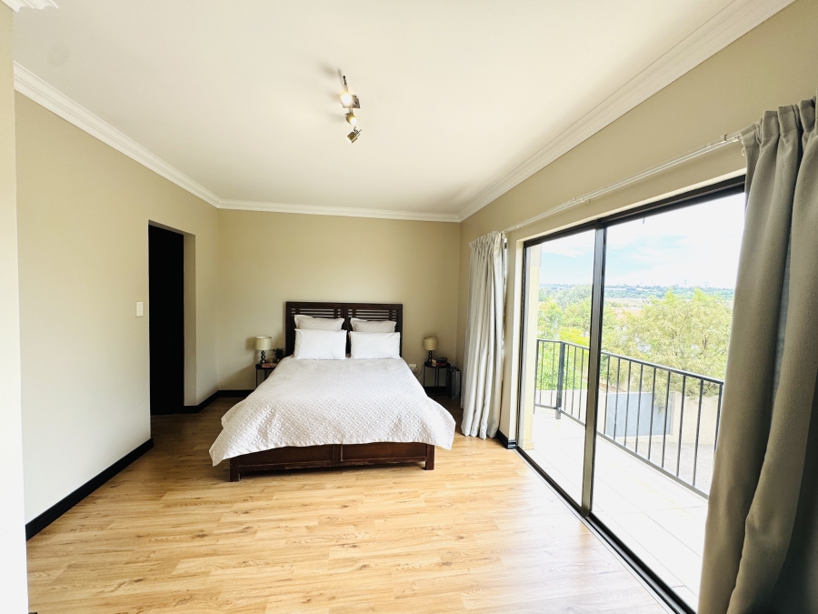 3 Bedroom Property for Sale in Thatchfield Hills Gauteng