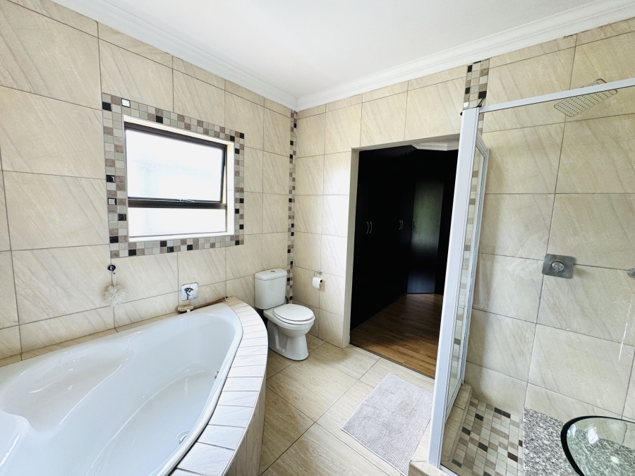 3 Bedroom Property for Sale in Thatchfield Hills Gauteng