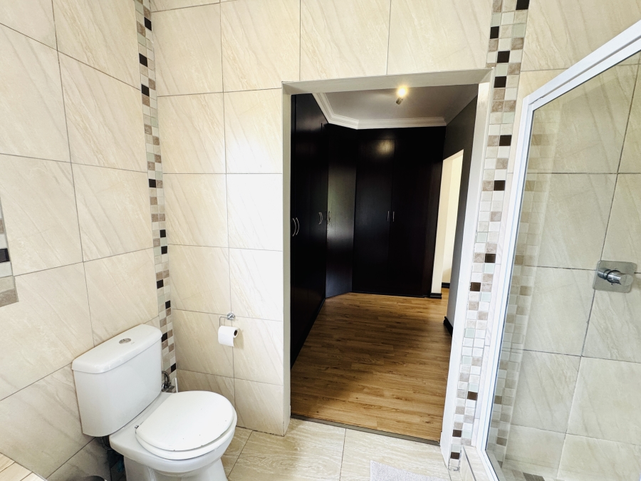 3 Bedroom Property for Sale in Thatchfield Hills Gauteng