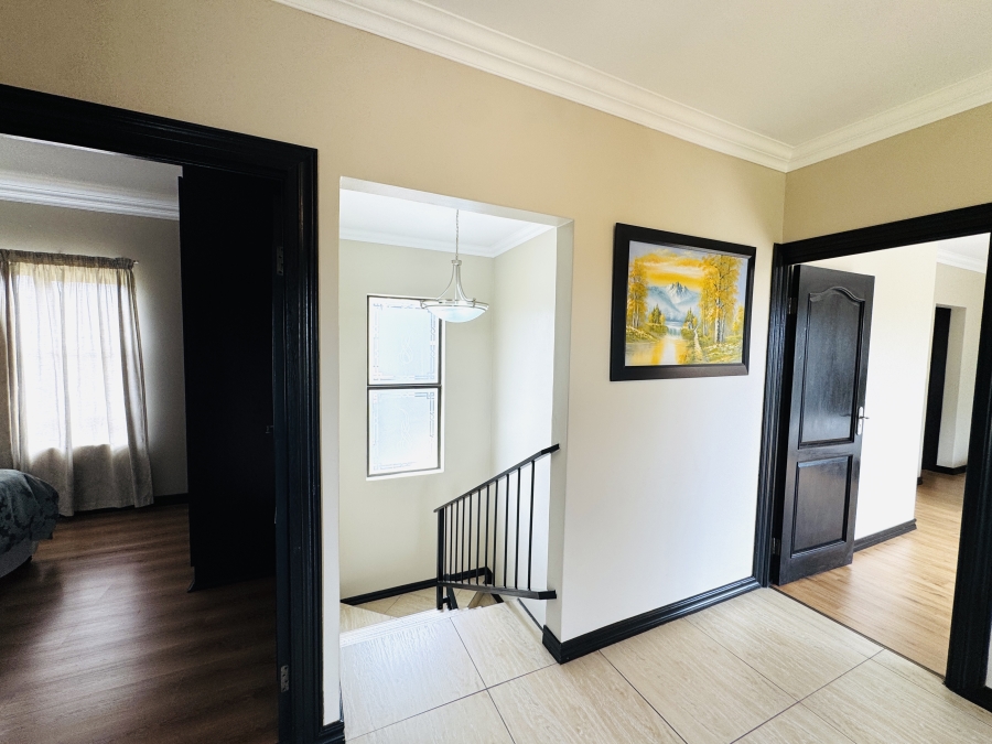 3 Bedroom Property for Sale in Thatchfield Hills Gauteng