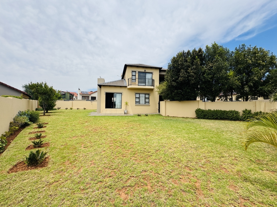 3 Bedroom Property for Sale in Thatchfield Hills Gauteng