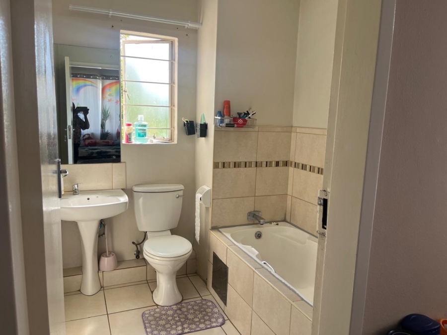 3 Bedroom Property for Sale in Halfway Gardens Gauteng