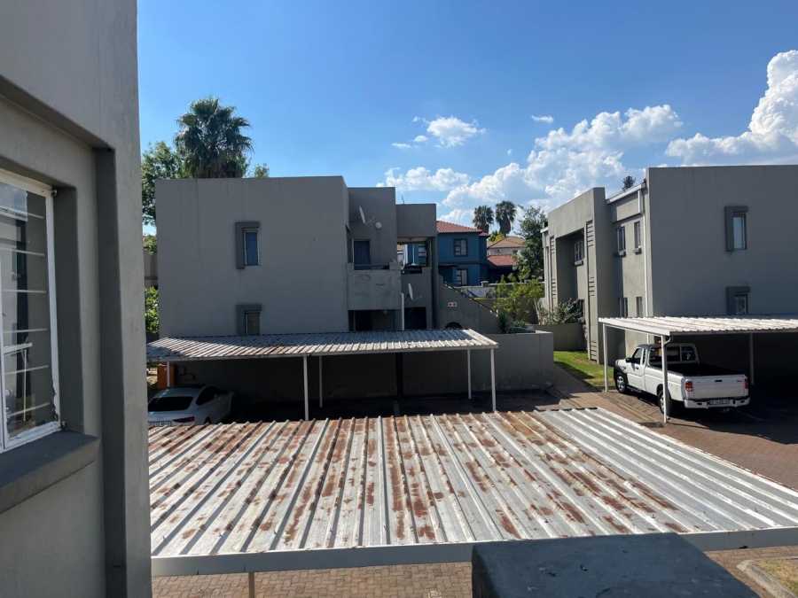 3 Bedroom Property for Sale in Halfway Gardens Gauteng
