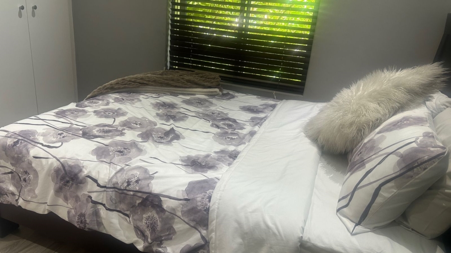 To Let 3 Bedroom Property for Rent in Houghton Estate Gauteng