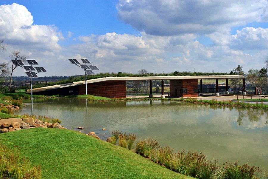 5 Bedroom Property for Sale in Waterfall Country Estate Gauteng