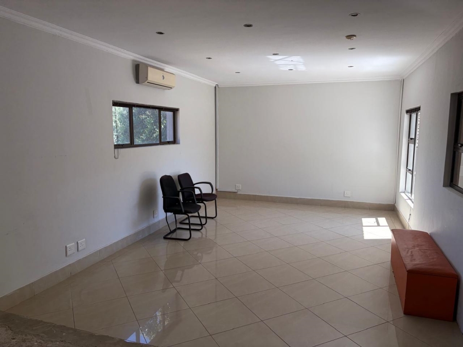6 Bedroom Property for Sale in Glenvista Gauteng