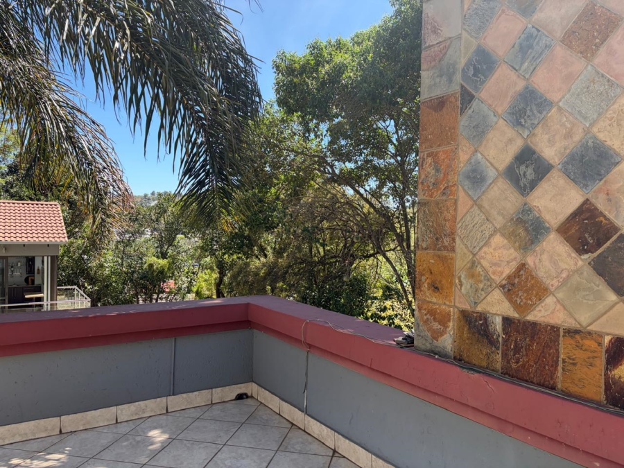 6 Bedroom Property for Sale in Glenvista Gauteng