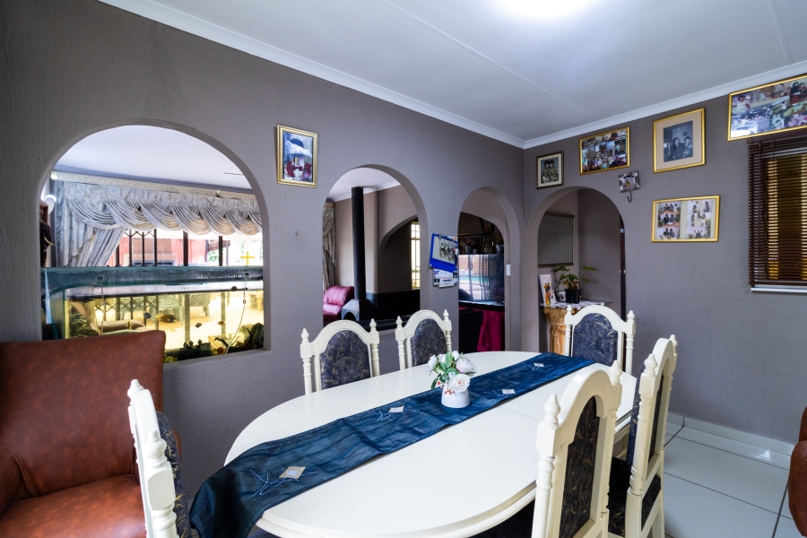 3 Bedroom Property for Sale in Mulbarton Gauteng