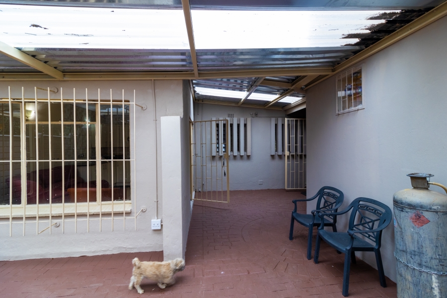 3 Bedroom Property for Sale in Mulbarton Gauteng