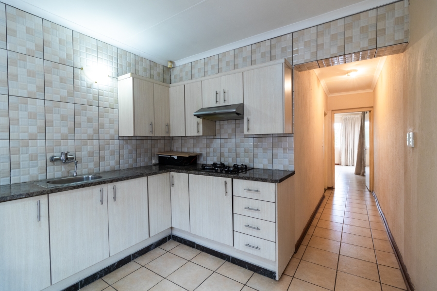 3 Bedroom Property for Sale in Mulbarton Gauteng