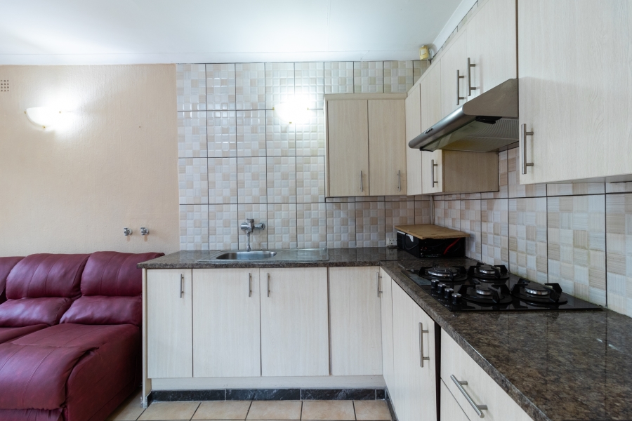 3 Bedroom Property for Sale in Mulbarton Gauteng