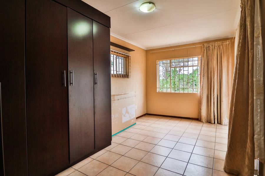 3 Bedroom Property for Sale in Mulbarton Gauteng