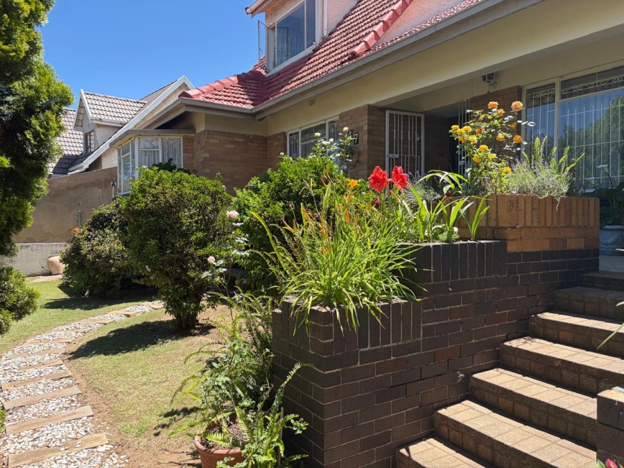 4 Bedroom Property for Sale in Linmeyer Gauteng