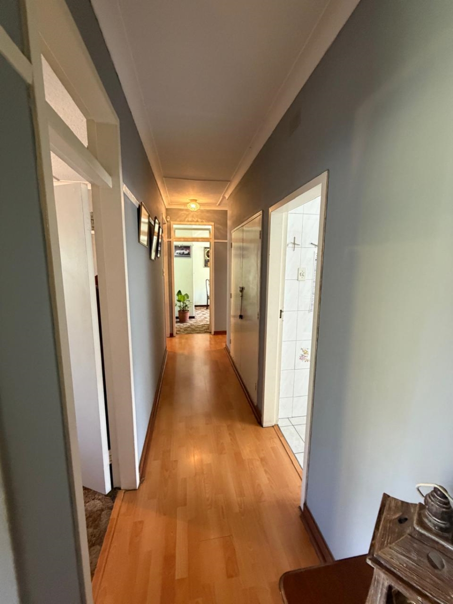 4 Bedroom Property for Sale in Linmeyer Gauteng