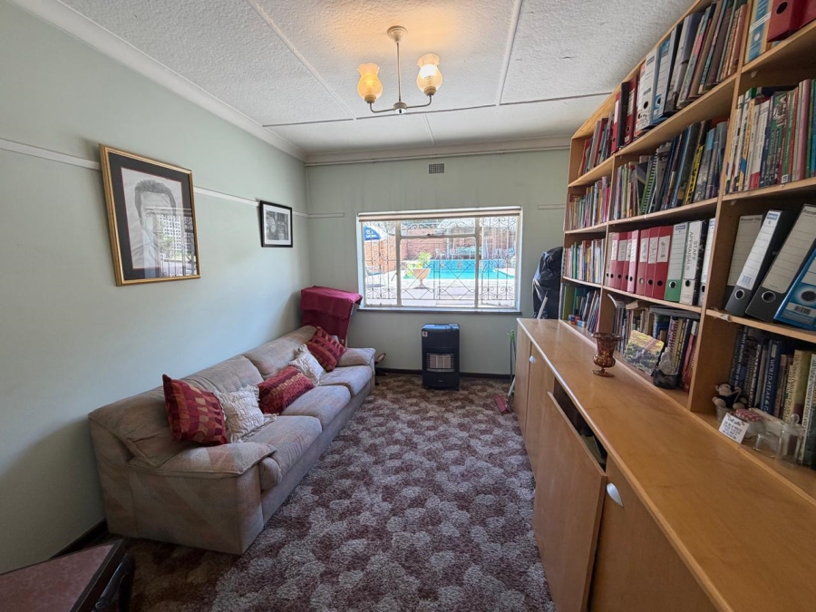 4 Bedroom Property for Sale in Linmeyer Gauteng