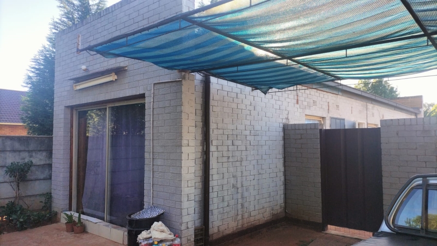 3 Bedroom Property for Sale in Greenhills Gauteng