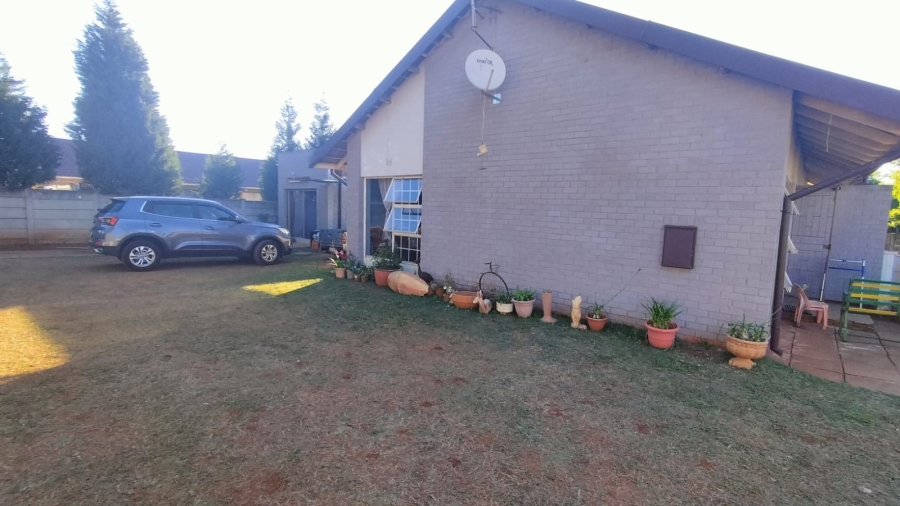 3 Bedroom Property for Sale in Greenhills Gauteng