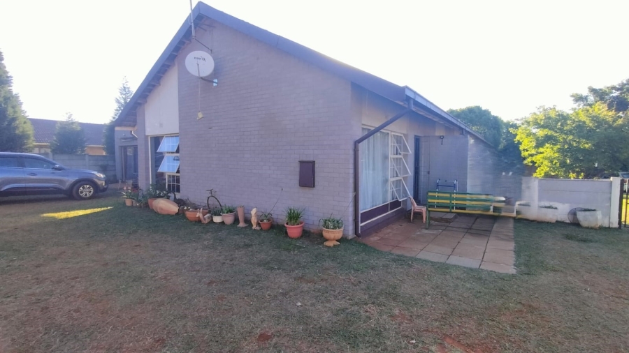 3 Bedroom Property for Sale in Greenhills Gauteng
