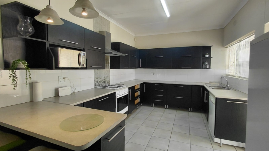 3 Bedroom Property for Sale in Greenhills Gauteng