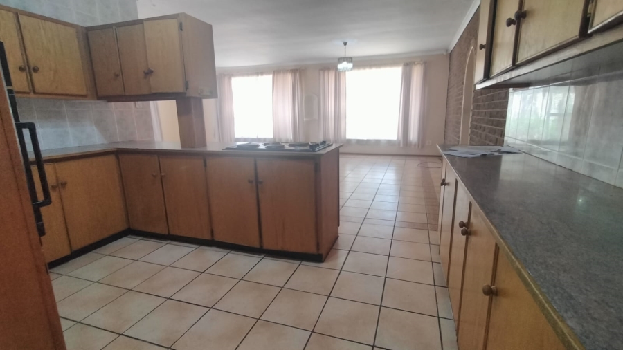 3 Bedroom Property for Sale in Eike Park Gauteng