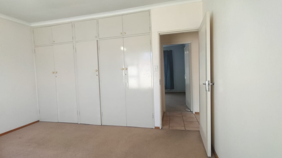 3 Bedroom Property for Sale in Eike Park Gauteng