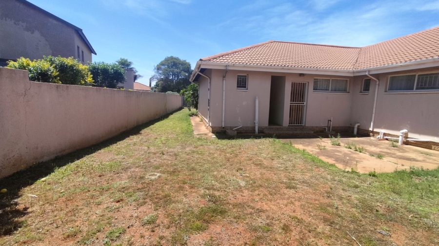 3 Bedroom Property for Sale in Eike Park Gauteng