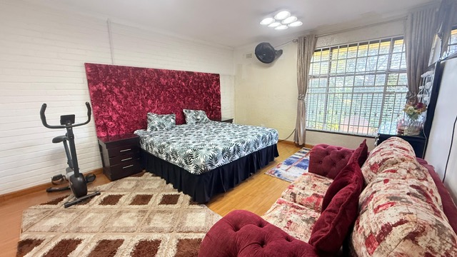 2 Bedroom Property for Sale in Crown Gardens Gauteng