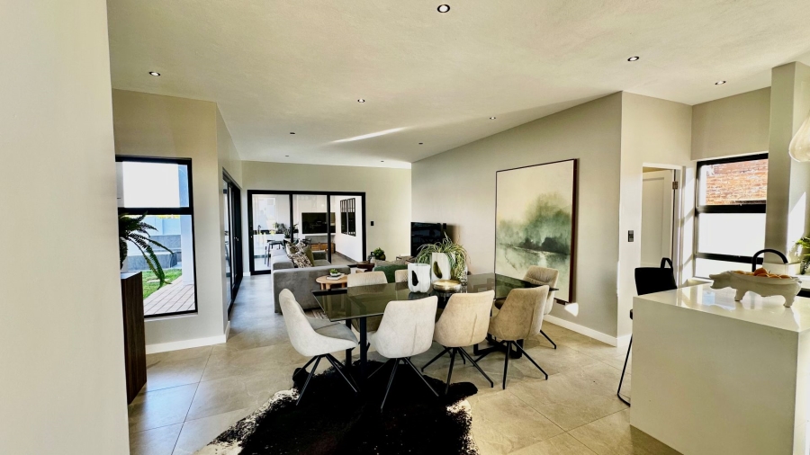 4 Bedroom Property for Sale in Fountainbrook Estate Gauteng