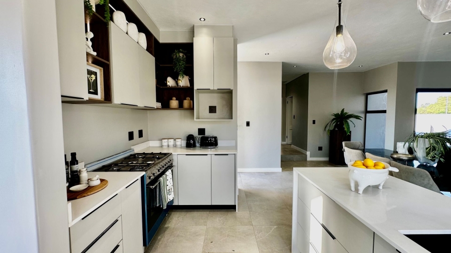 4 Bedroom Property for Sale in Fountainbrook Estate Gauteng