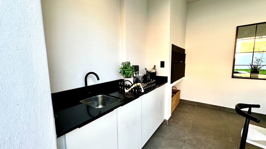 4 Bedroom Property for Sale in Fountainbrook Estate Gauteng