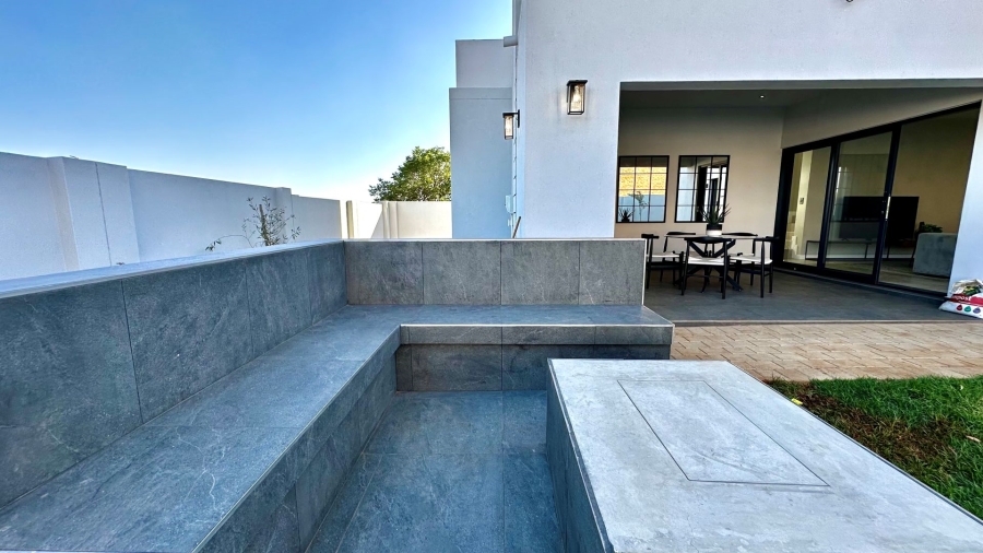 4 Bedroom Property for Sale in Fountainbrook Estate Gauteng