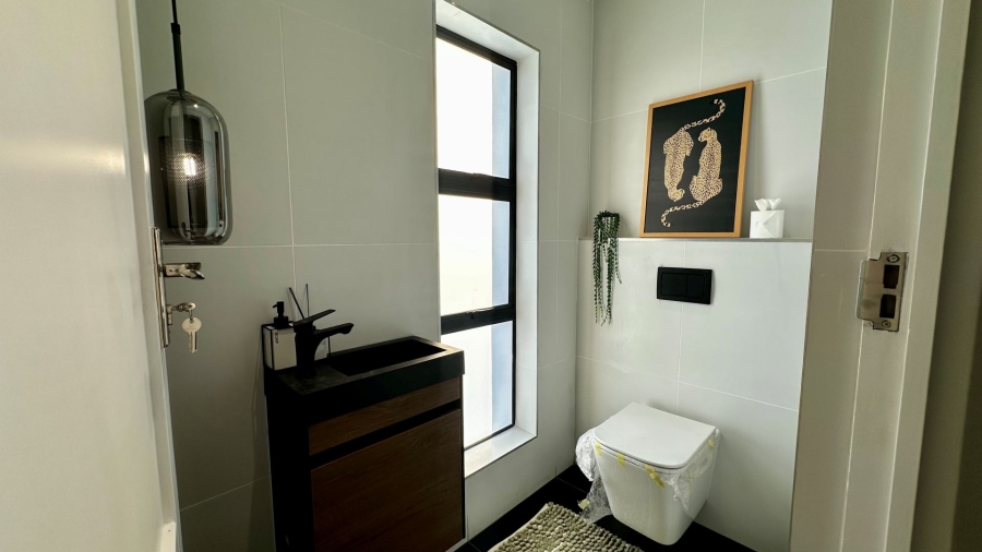 4 Bedroom Property for Sale in Fountainbrook Estate Gauteng