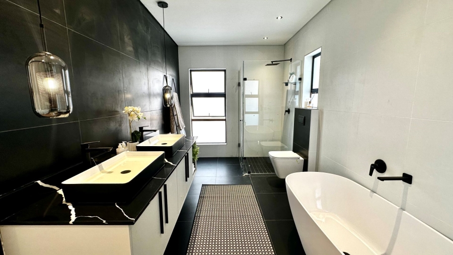 4 Bedroom Property for Sale in Fountainbrook Estate Gauteng