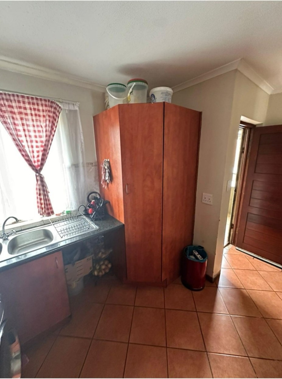 2 Bedroom Property for Sale in Montana Tuine Gauteng
