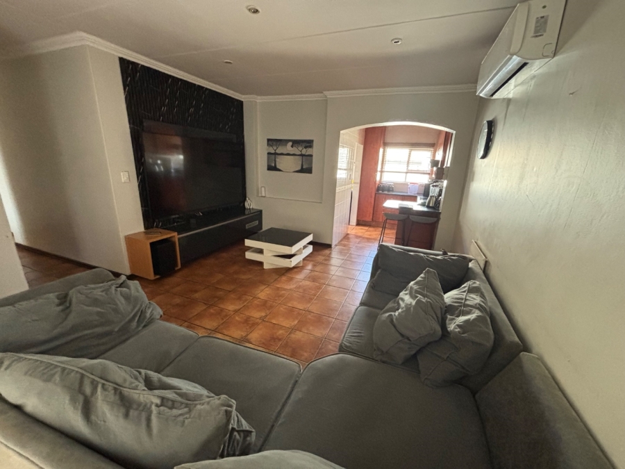 3 Bedroom Property for Sale in Magalieskruin Gauteng