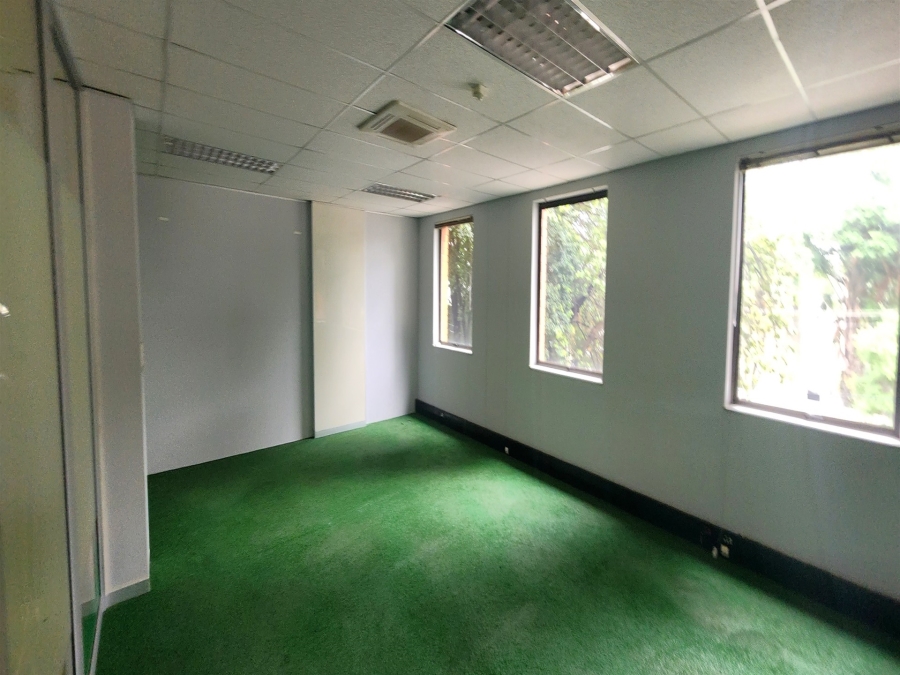 To Let Commercial Property for Rent in Wierda Valley Gauteng