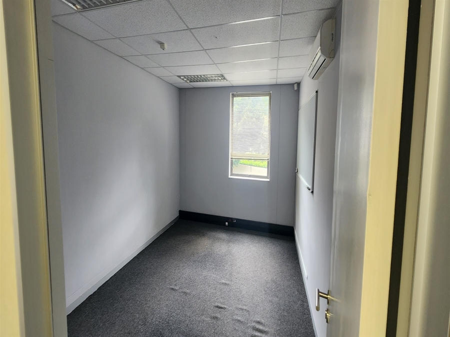 To Let Commercial Property for Rent in Wierda Valley Gauteng