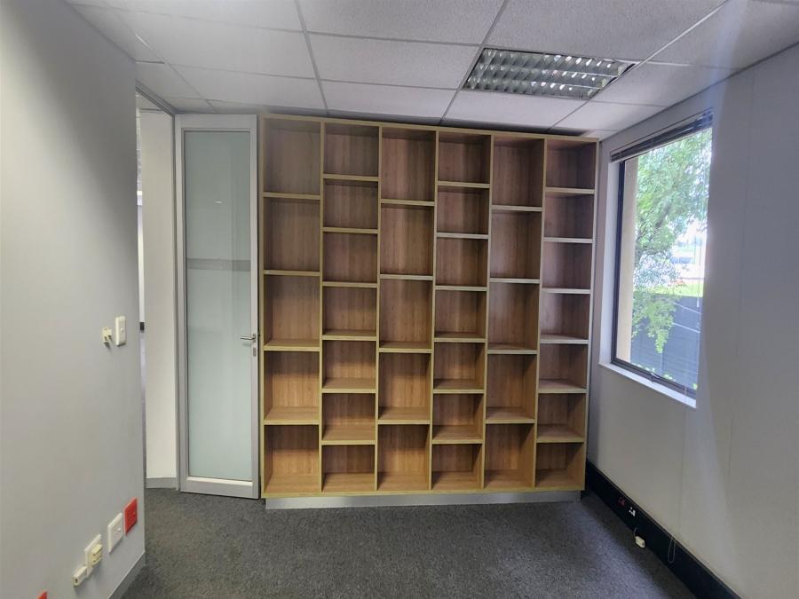 To Let Commercial Property for Rent in Wierda Valley Gauteng