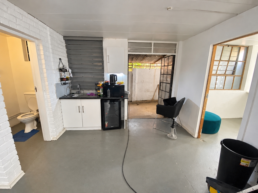 To Let Commercial Property for Rent in Halfway House Gauteng