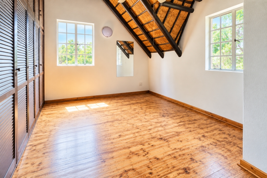 To Let 4 Bedroom Property for Rent in Vorna Valley Gauteng