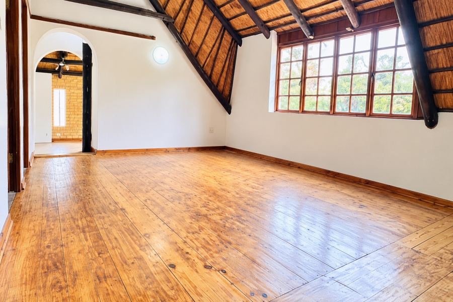 To Let 4 Bedroom Property for Rent in Vorna Valley Gauteng