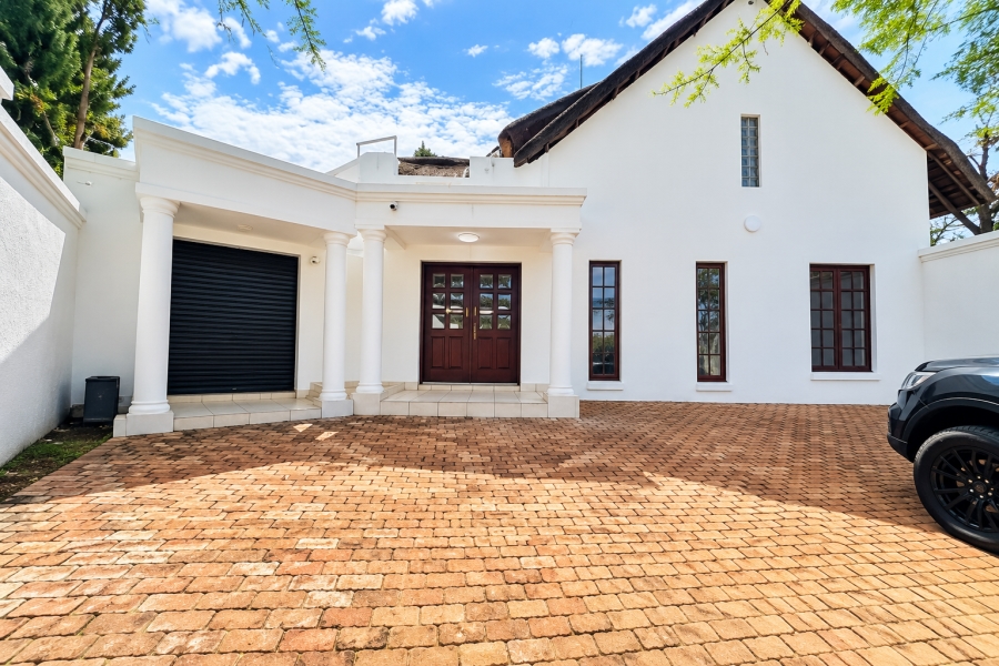 To Let 4 Bedroom Property for Rent in Vorna Valley Gauteng