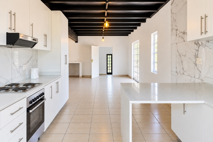 4 Bedroom Property for Sale in Vorna Valley Gauteng