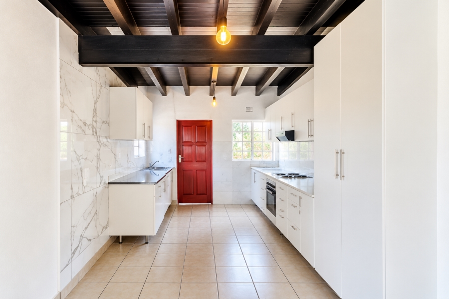 4 Bedroom Property for Sale in Vorna Valley Gauteng