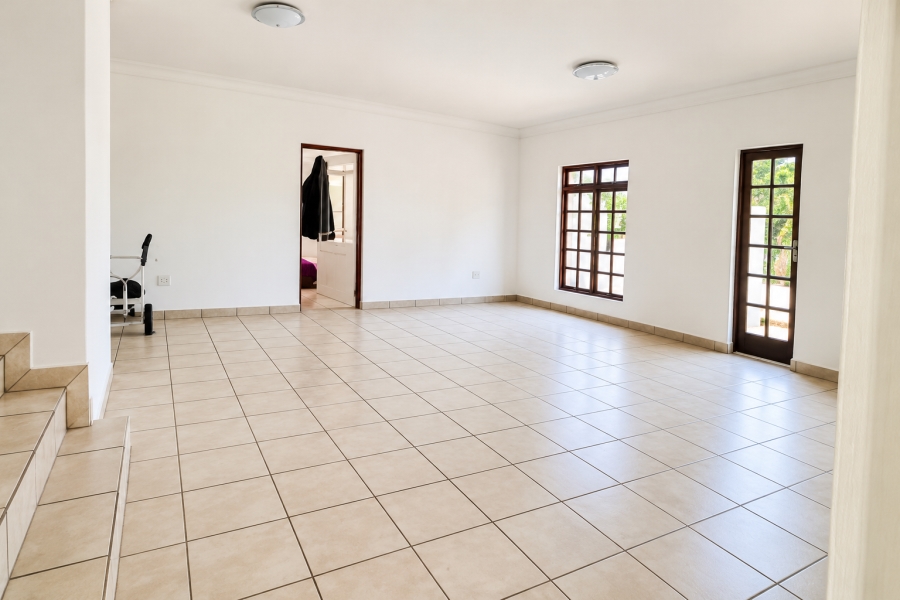 4 Bedroom Property for Sale in Vorna Valley Gauteng