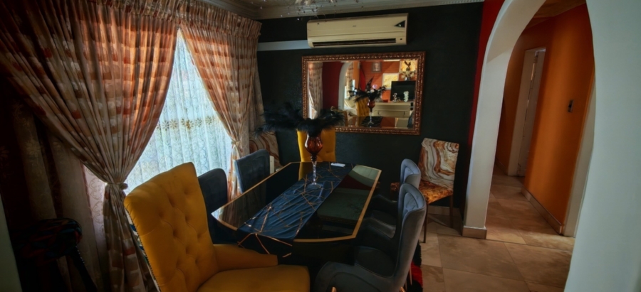 4 Bedroom Property for Sale in Alveda Park Gauteng
