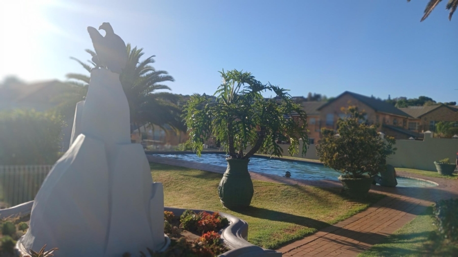 2 Bedroom Property for Sale in Oakdene Gauteng