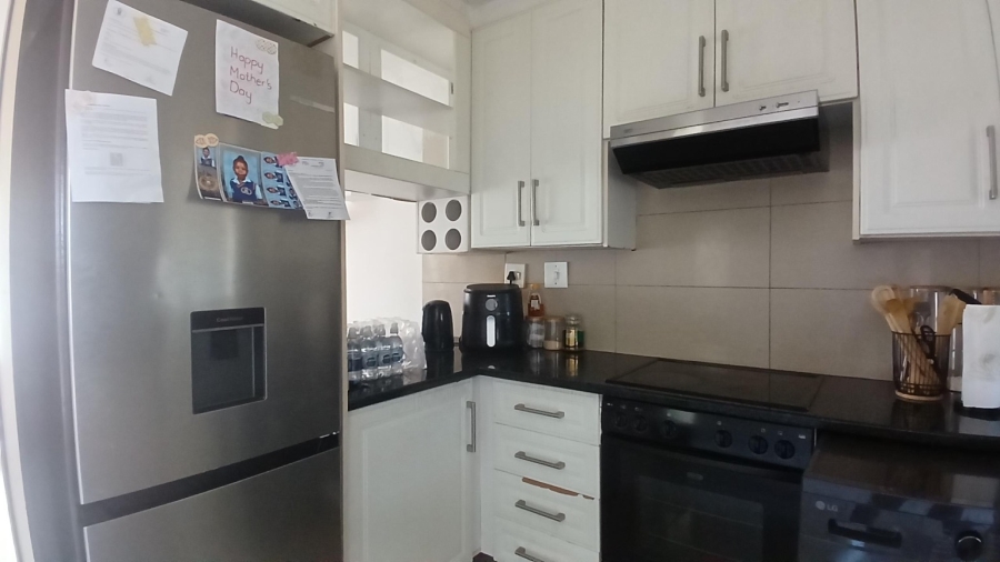 2 Bedroom Property for Sale in Oakdene Gauteng