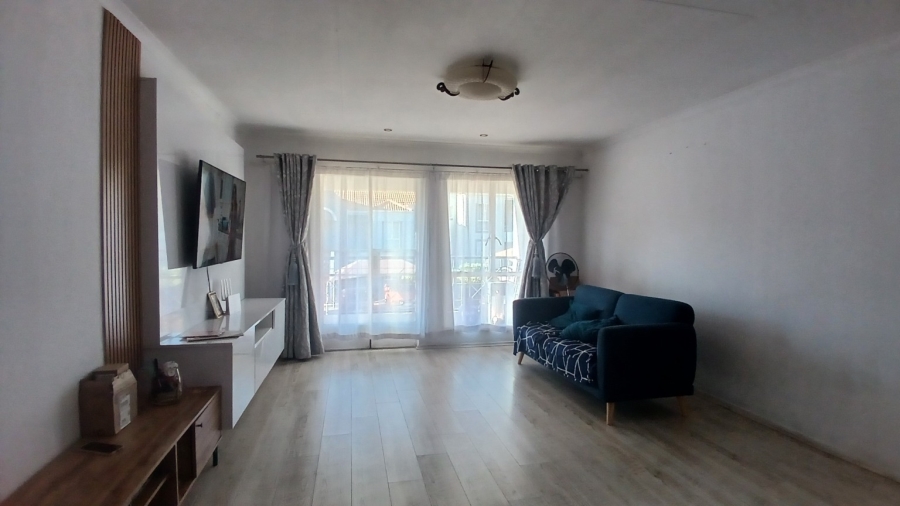 2 Bedroom Property for Sale in Oakdene Gauteng